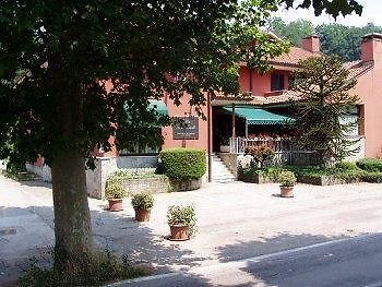 Cortemilia Villa San Carlo מראה חיצוני תמונה