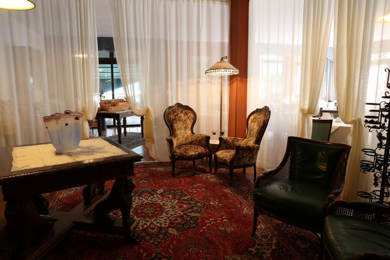 Cortemilia Villa San Carlo מראה חיצוני תמונה